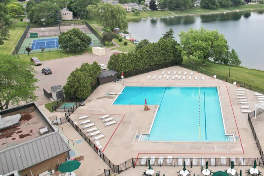 Pool Tennis Pickleball